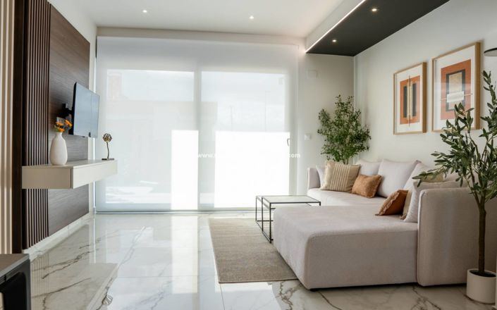 Image No.17-3 Bed Villa for sale