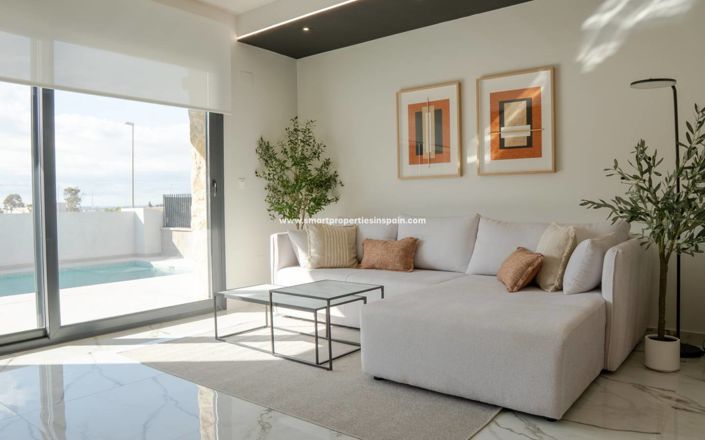 Image No.18-3 Bed Villa for sale