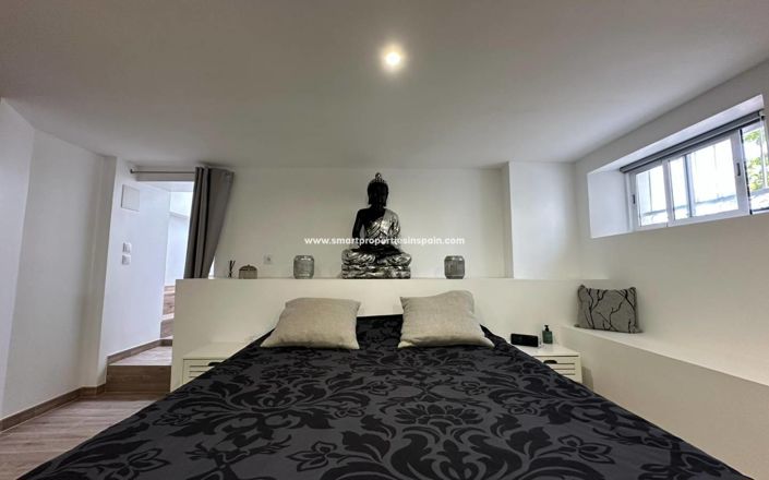 Image No.11-4 Bed Property for sale