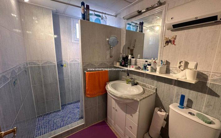 Image No.14-3 Bed Property for sale