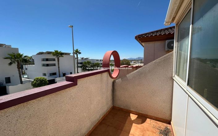 Image No.21-3 Bed Property for sale