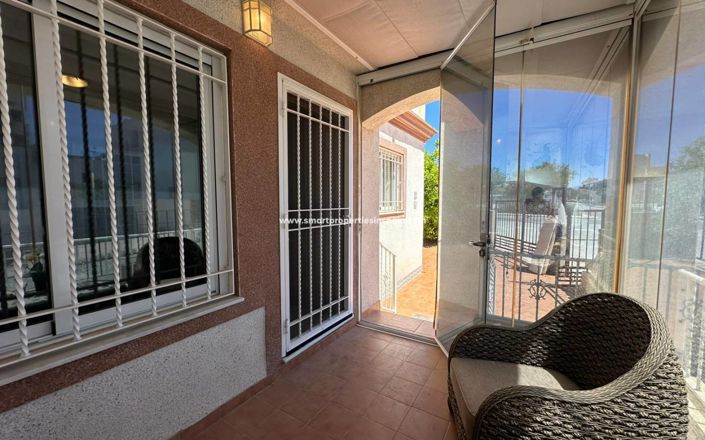 Image No.6-3 Bed Property for sale