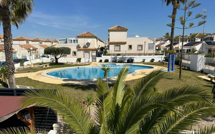 Image No.8-3 Bed Villa for sale