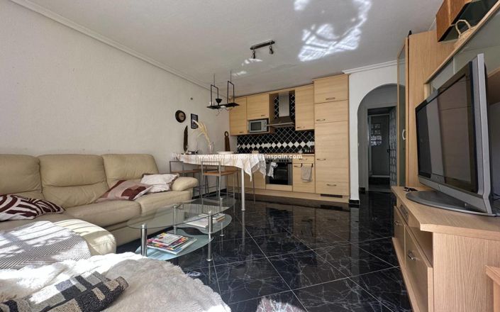 Image No.5-1 Bed House for sale