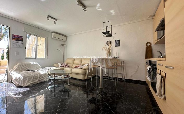 Image No.6-1 Bed House for sale