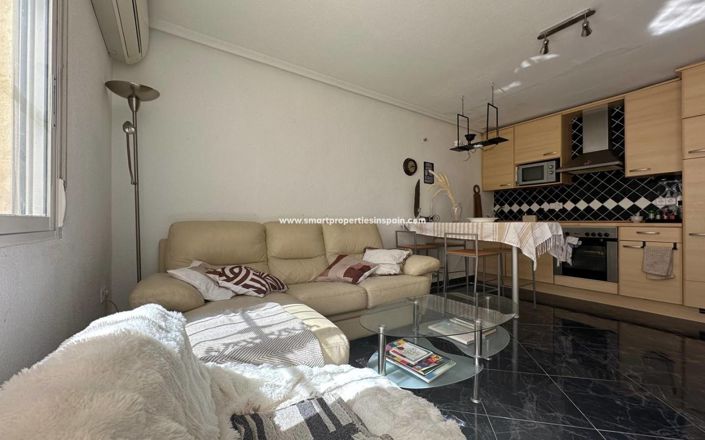 Image No.7-1 Bed House for sale