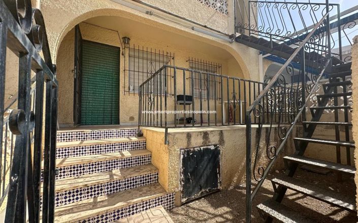 Image No.2-2 Bed Townhouse for sale