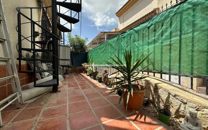 Image No.3-2 Bed House for sale