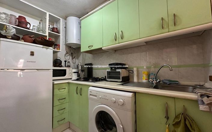 Image No.4-2 Bed House for sale