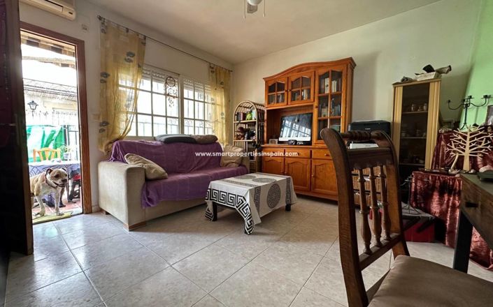 Image No.5-2 Bed House for sale