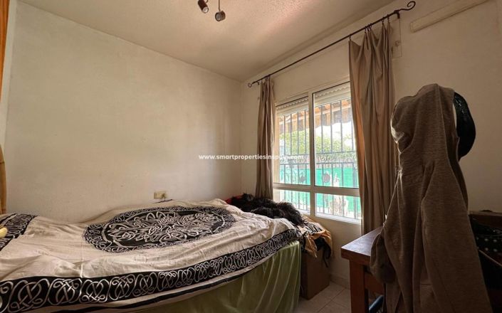 Image No.6-2 Bed House for sale