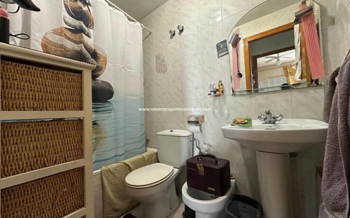 Image No.9-2 Bed House for sale