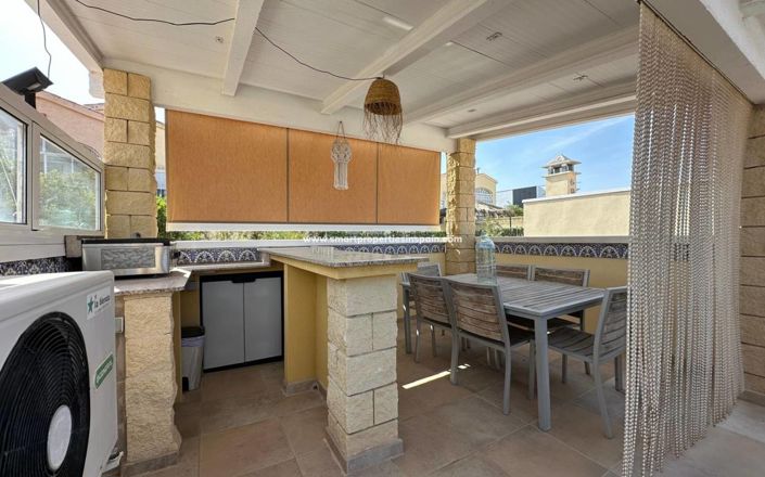 Image No.23-3 Bed Villa for sale