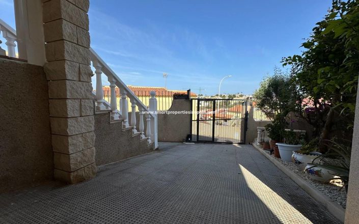 Image No.35-3 Bed Villa for sale
