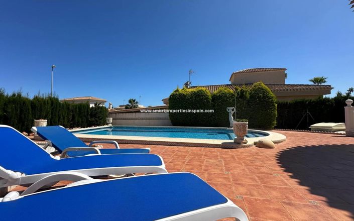 Image No.26-3 Bed Villa for sale