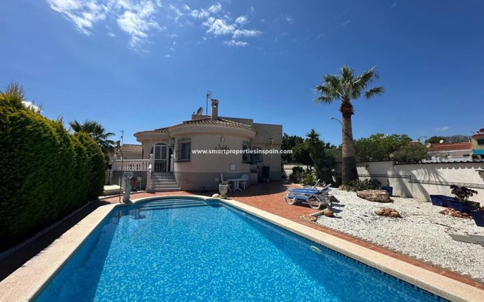 Image No.28-3 Bed Villa for sale