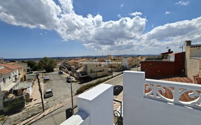 Image No.17-1 Bed Townhouse for sale