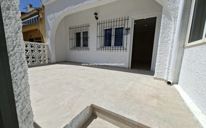 Image No.2-1 Bed Townhouse for sale