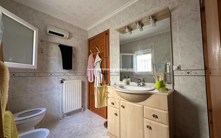 Image No.18-2 Bed Villa for sale