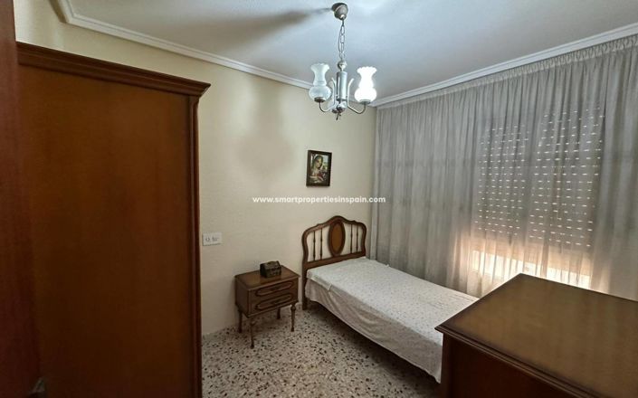 Image No.18-3 Bed Apartment for sale