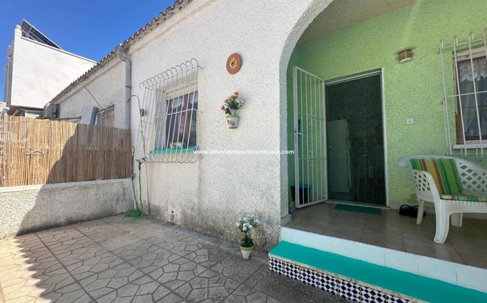 Image No.19-3 Bed Townhouse for sale