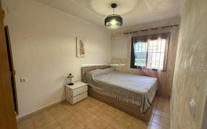 Image No.6-2 Bed Townhouse for sale