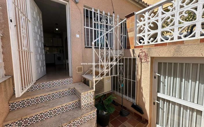 Image No.9-2 Bed Townhouse for sale