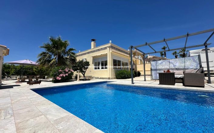 Image No.2-3 Bed Villa for sale