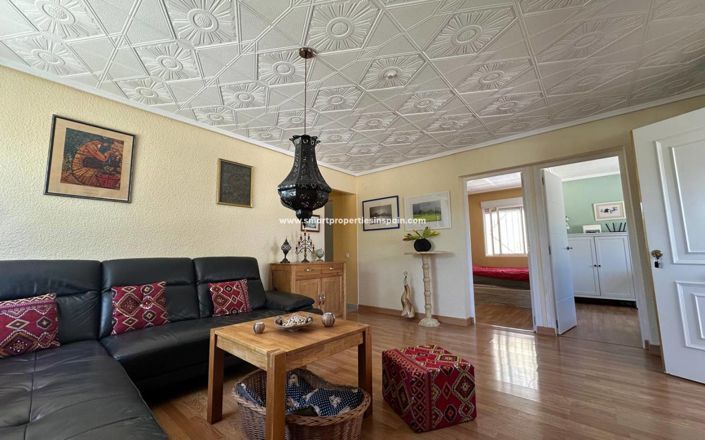 Image No.3-3 Bed Villa for sale