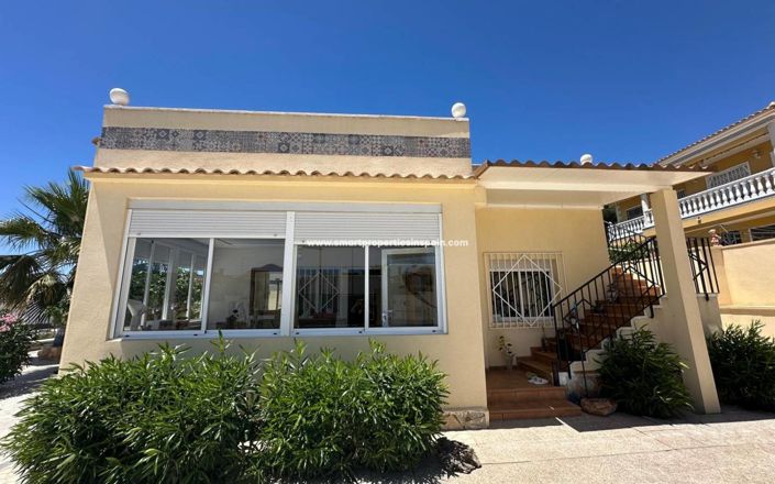 Image No.39-3 Bed Villa for sale