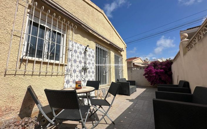 Image No.30-2 Bed Villa for sale