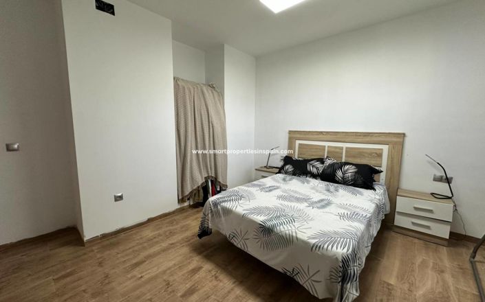 Image No.14-4 Bed Country House for sale