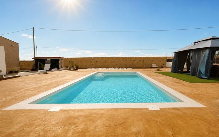 Image No.3-4 Bed Country House for sale