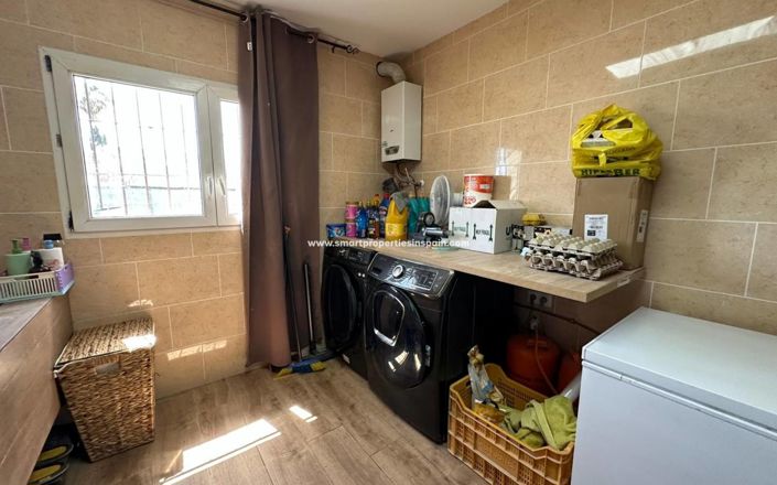 Image No.34-4 Bed Country House for sale