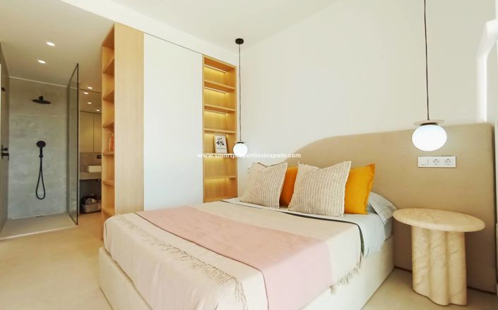 Image No.13-3 Bed Apartment for sale