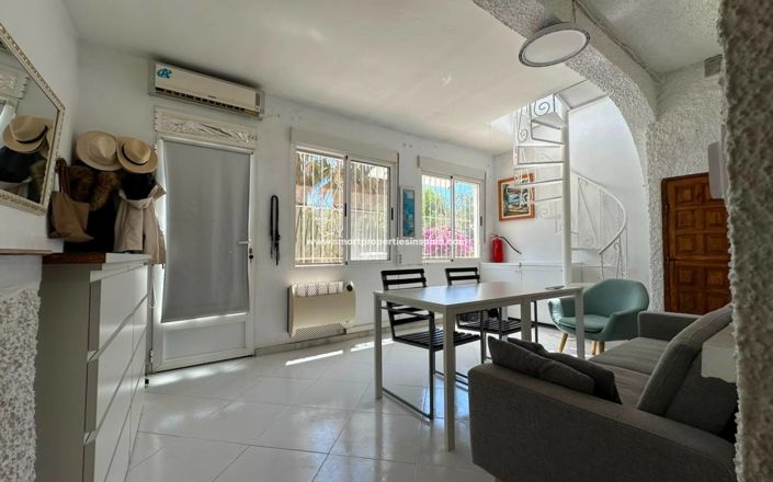 Image No.2-2 Bed Townhouse for sale