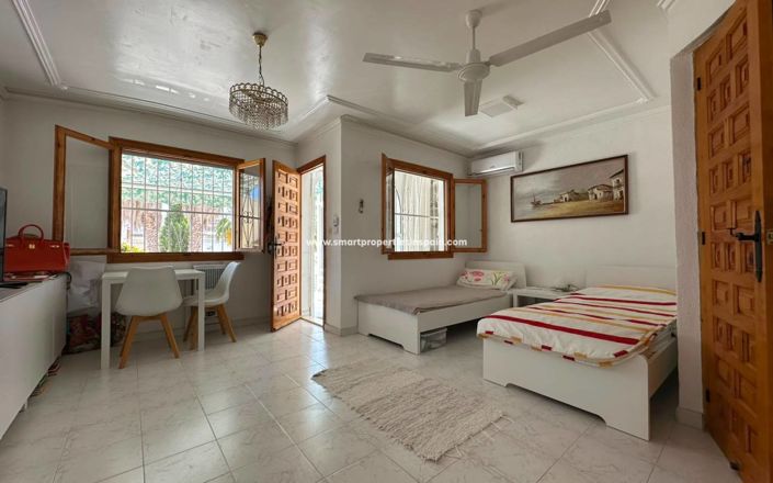 Image No.5-2 Bed Townhouse for sale
