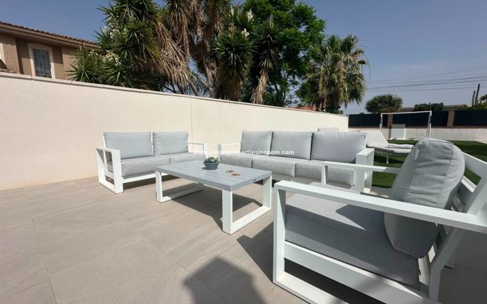 Image No.30-3 Bed Villa for sale