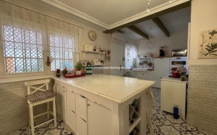 Image No.18-7 Bed Country House for sale