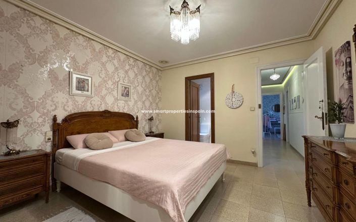 Image No.24-7 Bed Country House for sale