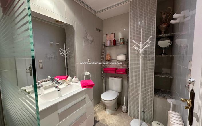 Image No.30-7 Bed Country House for sale