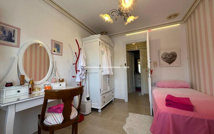 Image No.33-7 Bed Country House for sale