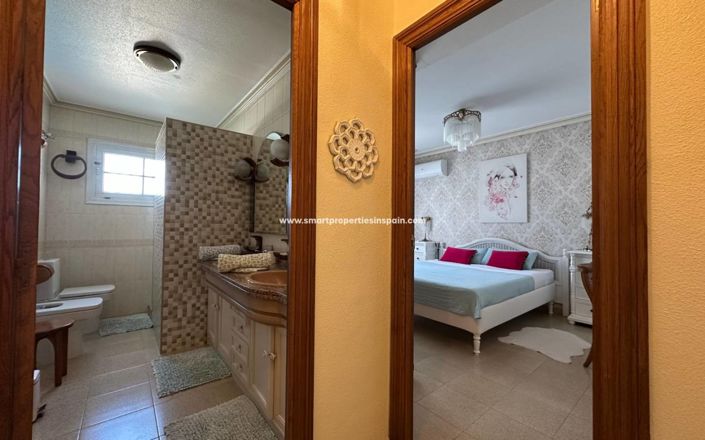 Image No.34-7 Bed Country House for sale