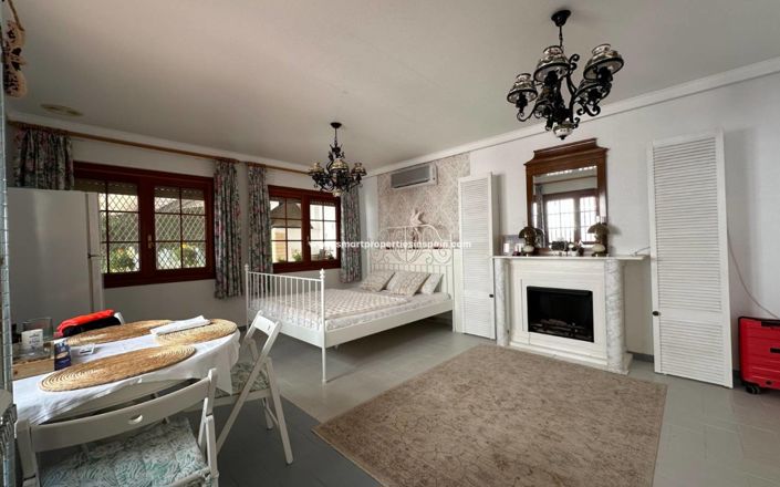 Image No.42-7 Bed Country House for sale