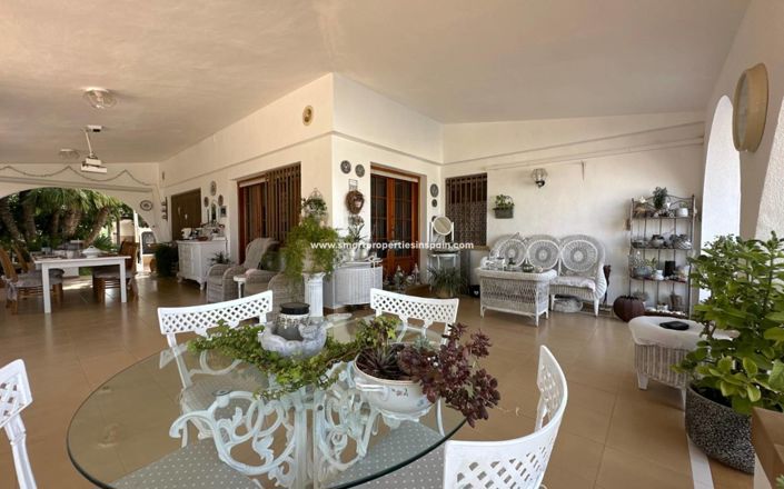 Image No.45-7 Bed Country House for sale