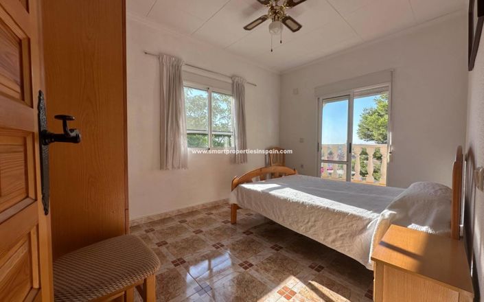 Image No.10-4 Bed Townhouse for sale