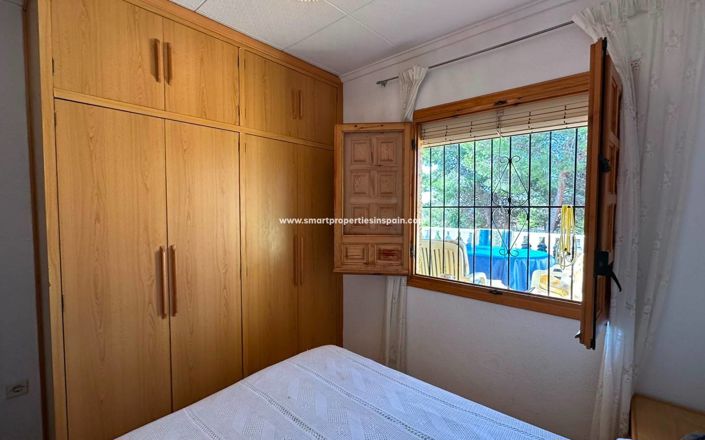 Image No.22-4 Bed Townhouse for sale