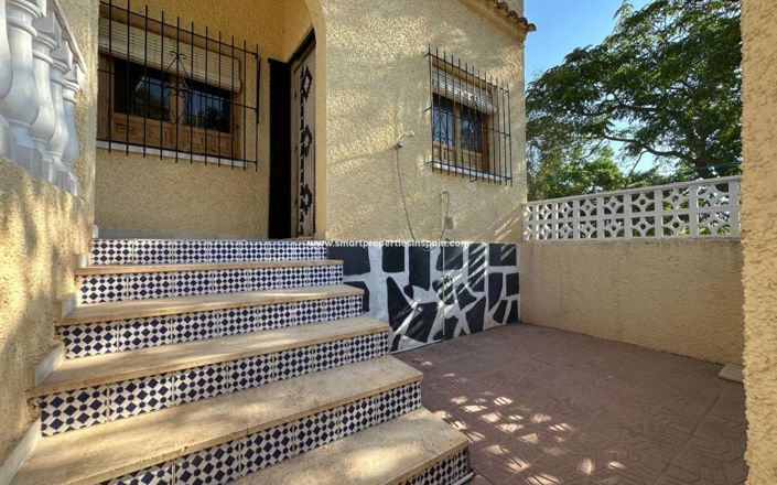 Image No.24-4 Bed Townhouse for sale