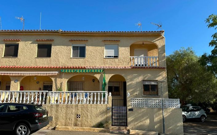 Image No.27-4 Bed Townhouse for sale