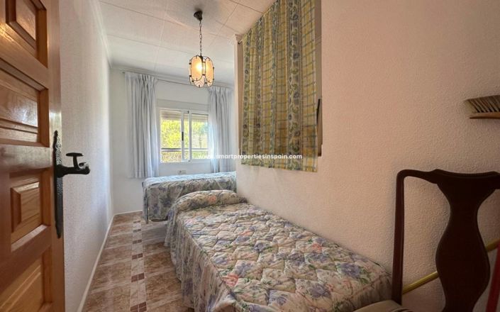 Image No.4-4 Bed Townhouse for sale
